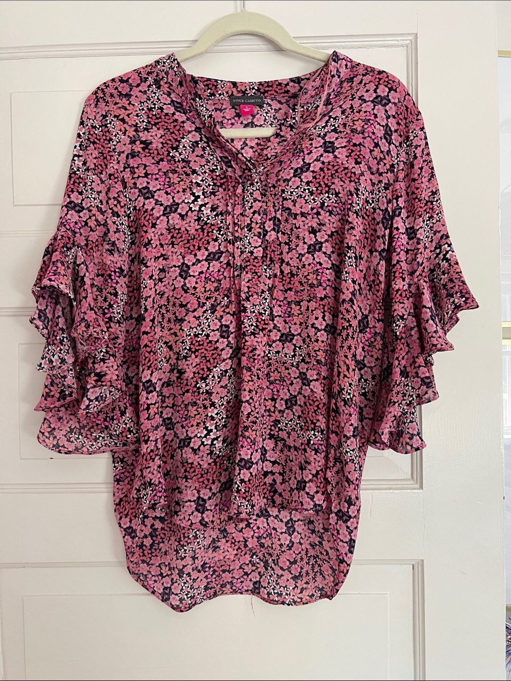Vince Camuto Pink Floral Ruffle Sleeve Blouse